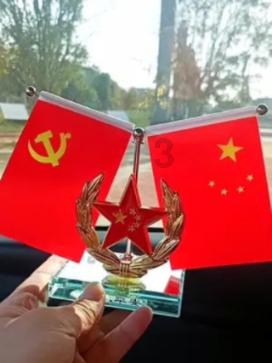 逃离大犀牛出没地