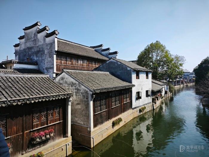 一走路脚就疼怎么办